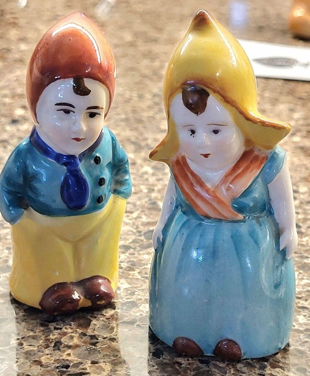 MCM Folk Ceramic Collectibles Vintage Dutch Boy Girl Salt and Pepper Shakers